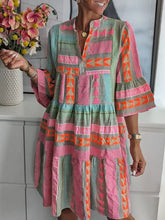 Elegant Patchwork Printed V-neck Three-quarter Sleeve Dress