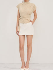 Half-high collar waist button top